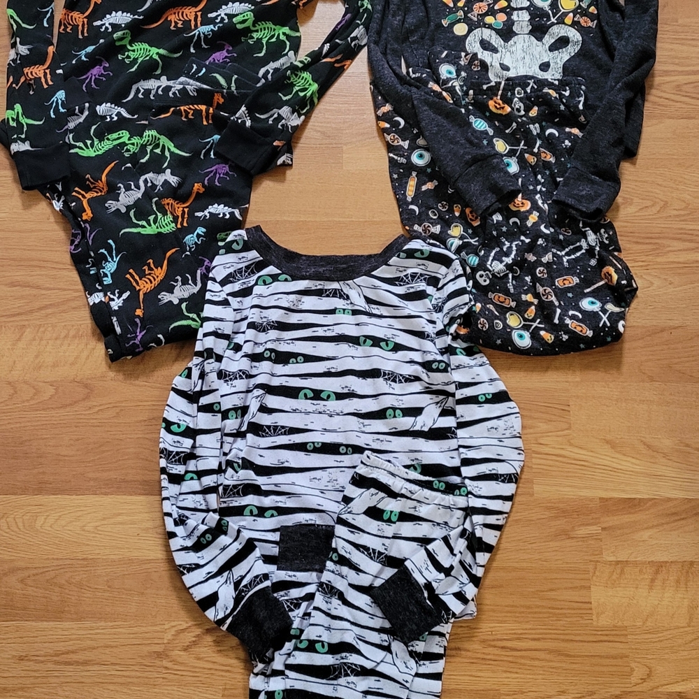 Halloween PJ's Bundle size boys 10. 2 pair glow in the dark Pre-owned.